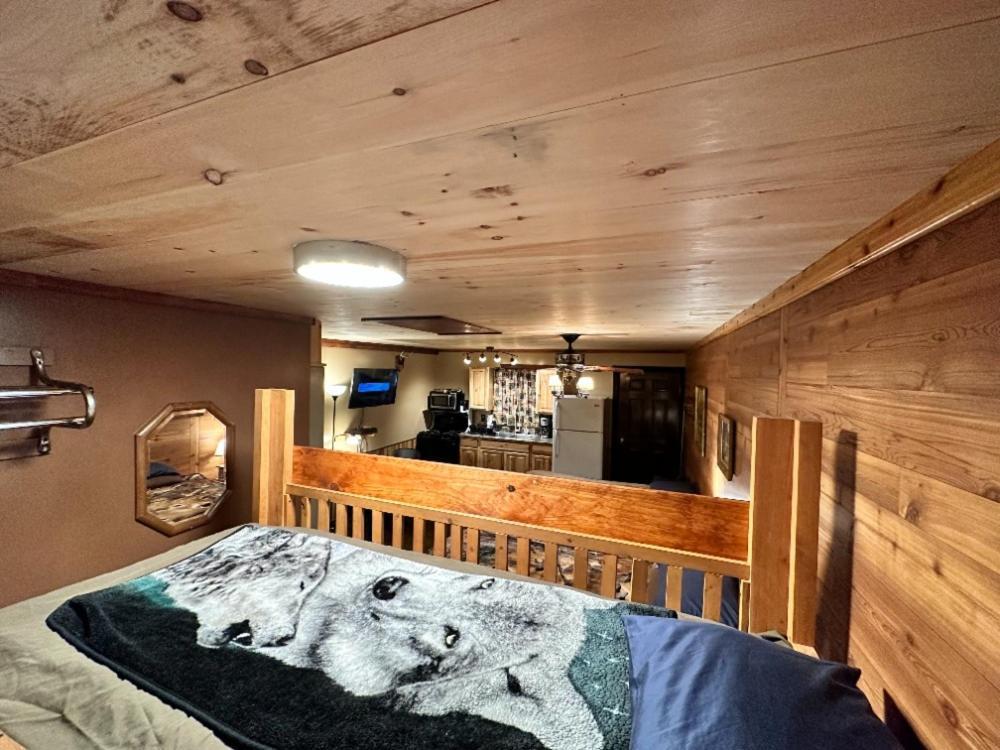 Best Bear Lodge & Campground Irons Εξωτερικό φωτογραφία