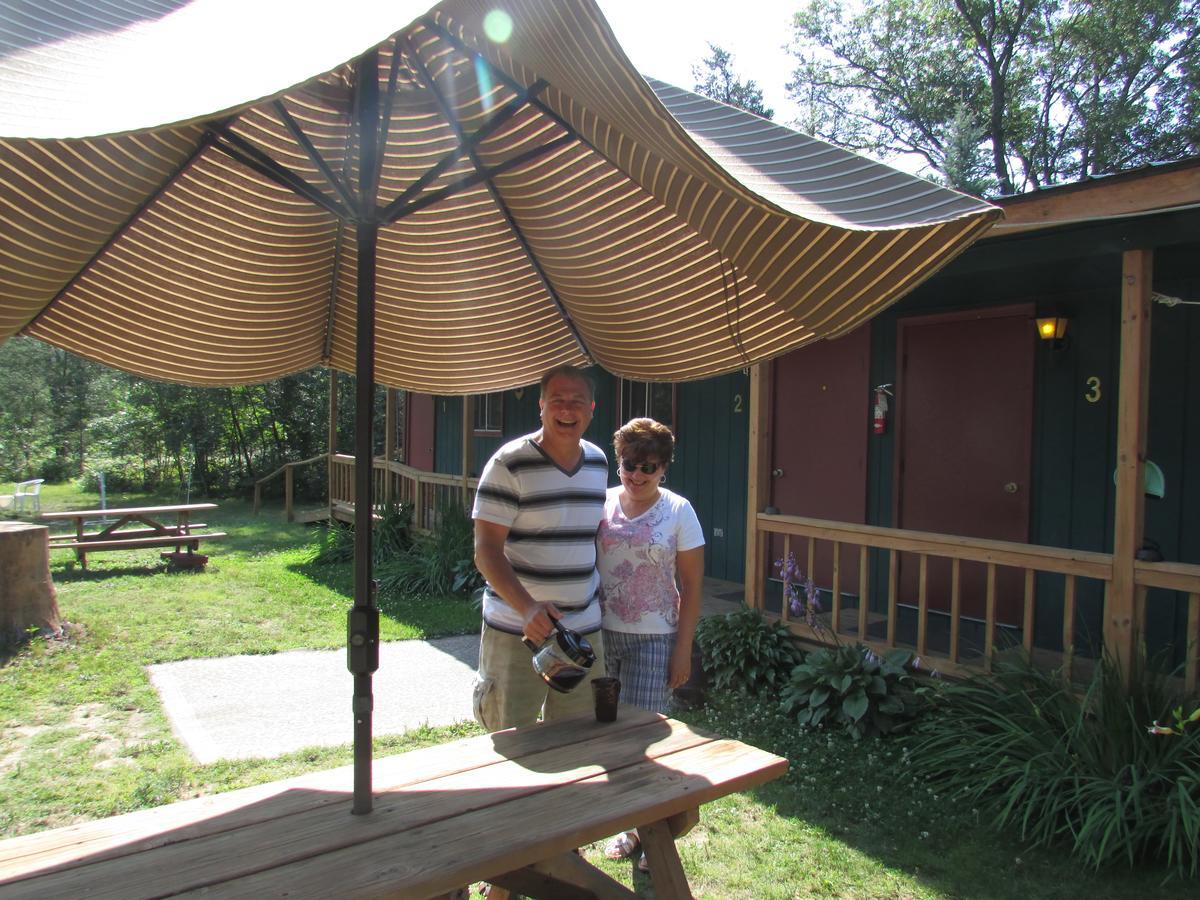 Best Bear Lodge & Campground Irons Εξωτερικό φωτογραφία