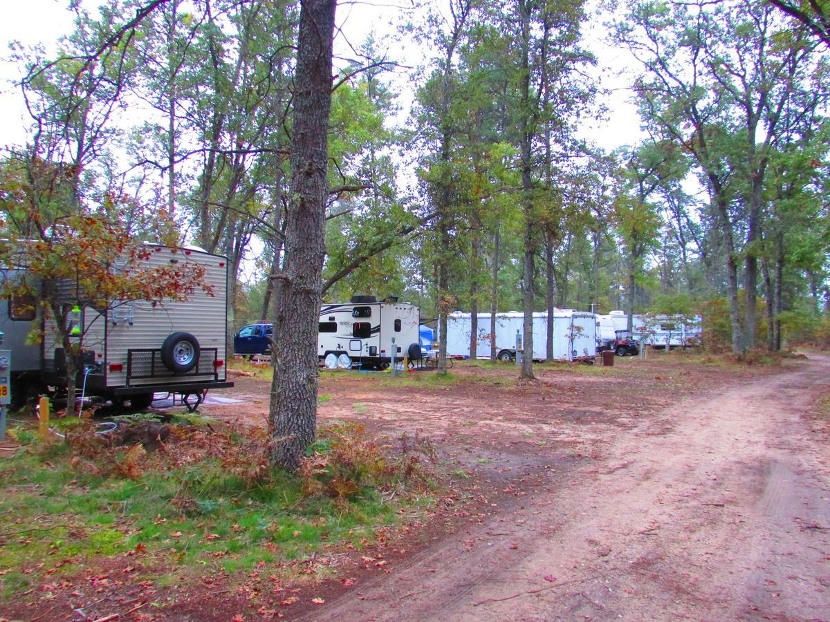 Best Bear Lodge & Campground Irons Εξωτερικό φωτογραφία